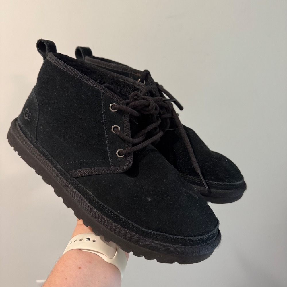 UGG Neumel Black Suede Lace Up Chukka Ankle Boots 1094269 Womens Size 9